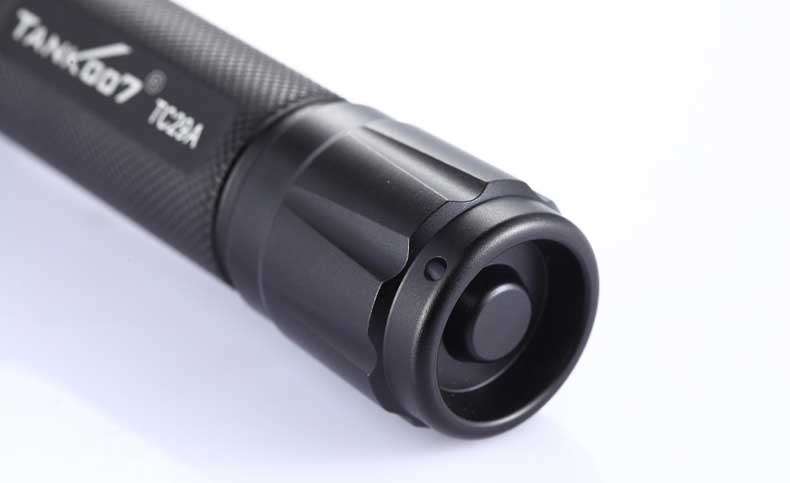 1577506739809794.jpg 手電筒廠家